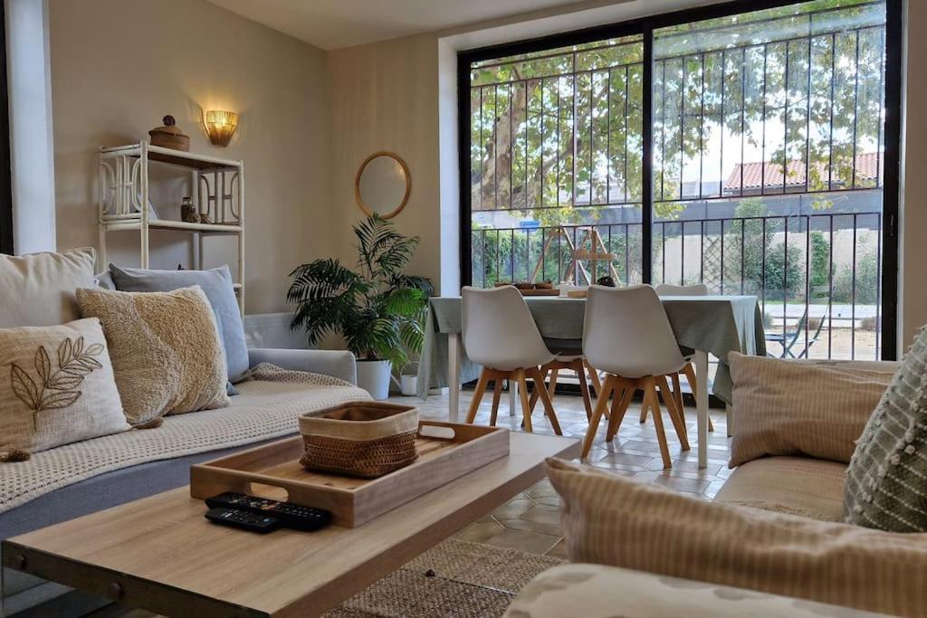 Le Champ Du Roy Apartment Chasse-sur-Rhône Екстериор снимка